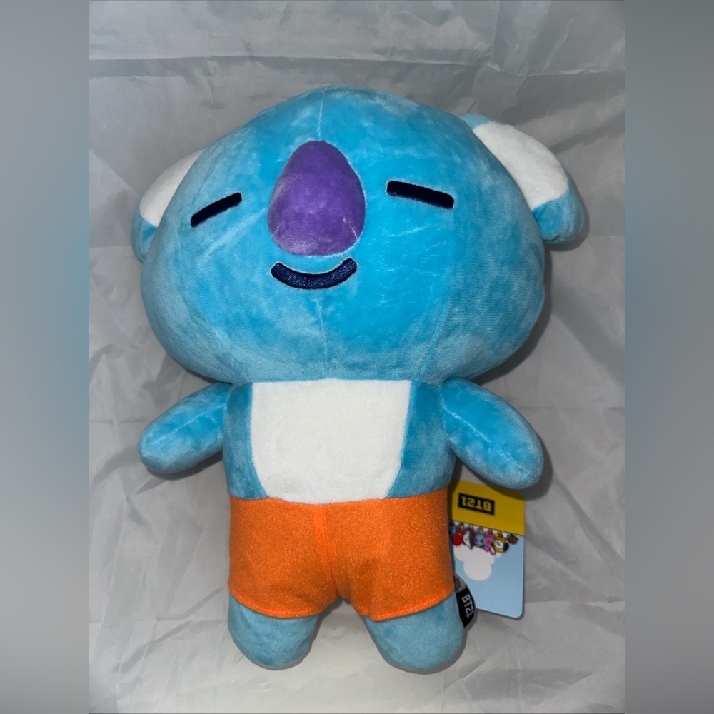 BT21 Bon Voyage Koya 15in Round1 Plushie NWT